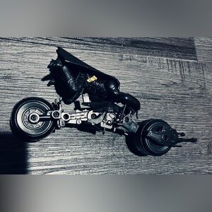 2008 Batman Dark Knight Bat-Pod Cycle - DC Comics